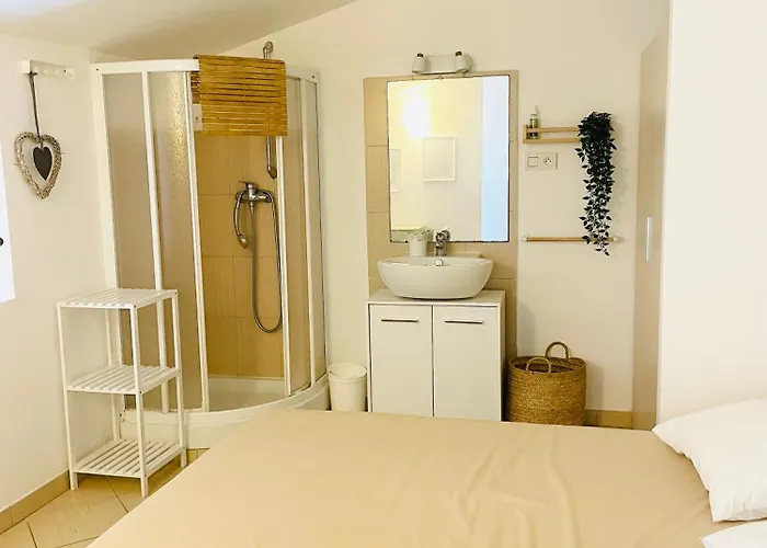 Lozarifamily Apartment *
